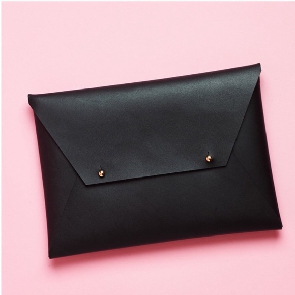 tribe alive Handbags - Tribe Alive black Leather Envelope Clutch